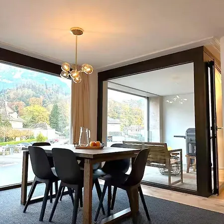Appartement Mountain View Luxury Apartment At Interlaken West Station With Balcony, Ac And Bbq *