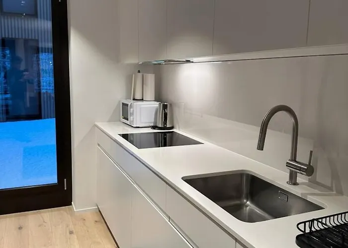 Apartment Modern With Balcony And Bbq At West Station *