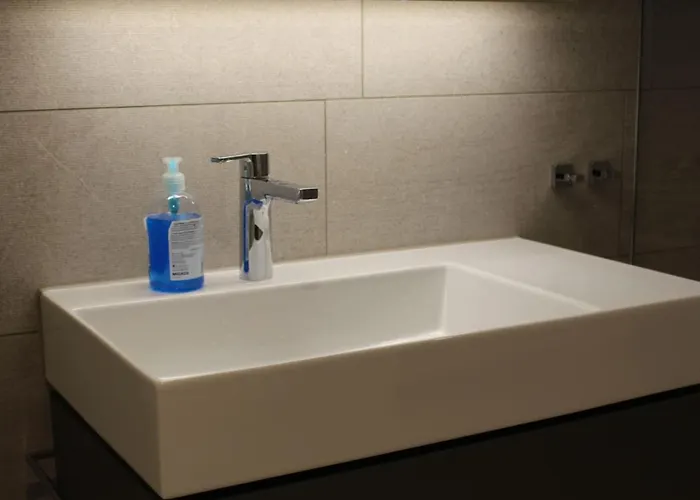 Modern With Balcony And Bbq At West Station * Interlaken