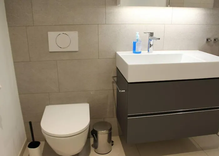 Modern With Balcony And Bbq At West Station Apartment