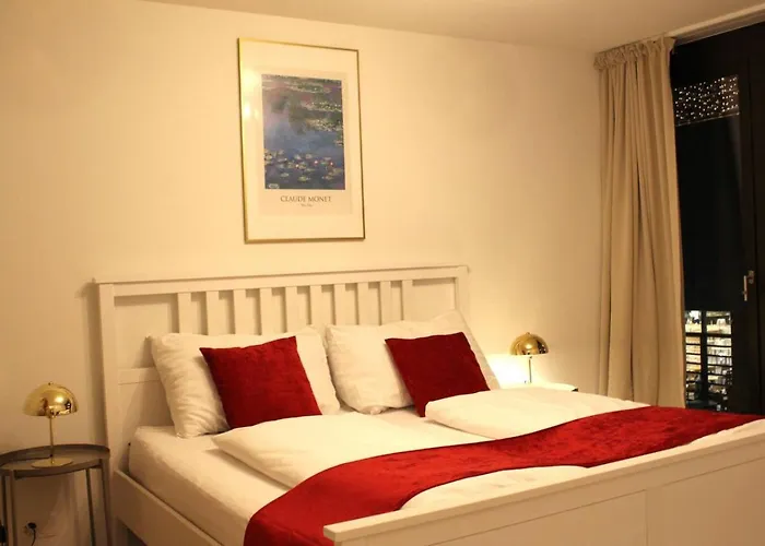 Modern With Balcony And Bbq At West Station Apartment *