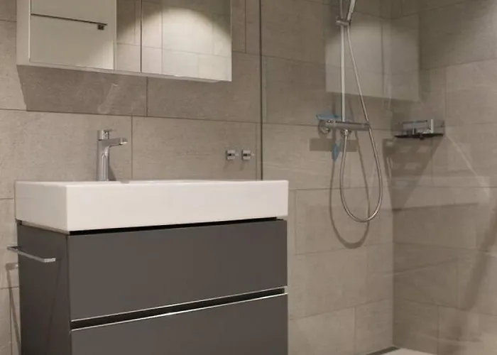 Modern With Balcony And Bbq At West Station Apartment *