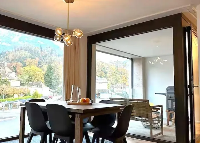 公寓 Modern With Balcony And Bbq At West Station *